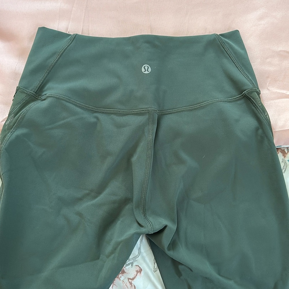 Lululemon Crop Leggings!!!
